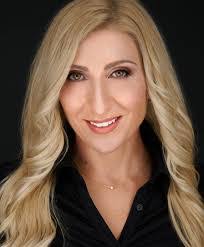 Elena Meier's Instagram, Twitter & Facebook