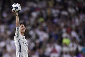 Résultat de recherche d'images pour "‫كريستيانو رونالدو مهاجم ريال مدريد رقما قياسيا جديدا‬‎"
