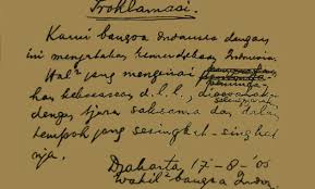 Perbedaan naskah proklamasi otentik dan klad berbagai tuliskan bunyi teks 17 agustus 1945 dengan. Isi Teks Proklamasi Kemerdekaan Indonesia