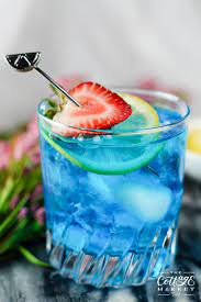 Summer Blue Island Cocktail - The Cottage Market
