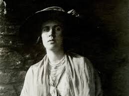 Dulwich picture gallery's new exhibition takes a thematic approach, introducing the key areas in which bell worked throughout her life one room . Legacy Photographs By Vanessa Bell And Patti Smith Dulwich Picture Gallery London Review A Reminder Of Us How The Bloomsbury Group Were The Independent The Independent