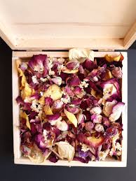 Mix Of Flowers And Petals Wild Plants And Garden Potpourri Home Decoration Floral Arrangement Craft Supplies 31g In 2020 Dried Flowers Different Plants Plants