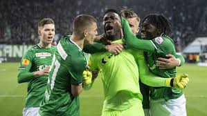 Charles amoah folgte ein halbes sofort war amoah prägender spieler: Nachspielzeit Sondergleichen Der Fcsg Bleibt Tabellenfuhrer Fm1today
