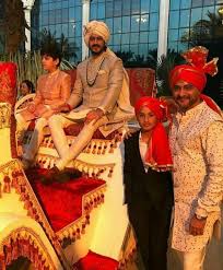 Exclusive Pics Videos Of Mohit Marwah And Antara Motiwala S Wedding .decked with marwahs and kapoors, including boney kapoor, sridevi, khushi kapoor, anil kapoor, sonam kapoor, rhea kapoor, sanjay kapoor and of noida film city sandeep marwah and reena marwah, as well as, the nephew of bollywood producer boney kapoor, actor anil kapoor and. mohit marwah and antara motiwala s wedding