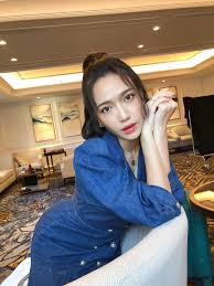 Sau gần 12 giờ, ca mổ thành công, hai bé được các bác sĩ đẩy trên. CÄ'm Nghi Ngá» Diá»u Nhi Quáº£ng Cao Sáº£n Pháº©m Giup Giáº£m Can Ä'á»c Háº¡i Ä'a Bá» Cáº¥m Ban Yeah1 News