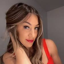 Rachael Back (@rachaelbackfit) • Instagram photos and videos