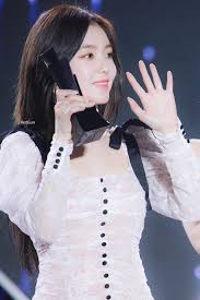 Redvelvet Irene 191126 Aaa 2019 Vietnam Red Outfit Red Velvet Irene Velvet Fashion