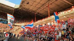 Gakpo toonde een zwart ondershirt met de tekst 'eindhovenaar'; Cody Gakpo Eindhovenaar Psv Feyenoord 01 03 2020 Youtube