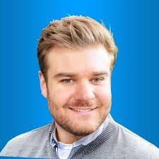 Selena Schultz's Instagram, Twitter & Facebook