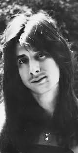 So has Mike gone vegan now he's been jamming with Feldmann for a while now?  That would be cool. 🐄🦮