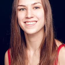 Heute stellen wir euch unseren neuen Vorstand vor: unser neuer 1.  Vorsitzender ist Michael Wegmann, die Geschäftsführerin ist Mona  Tschentscher, unsere Sportwartin ist Jasmin Blucha, die 2. Vorsitzende ist  Anna Isabella Mertens