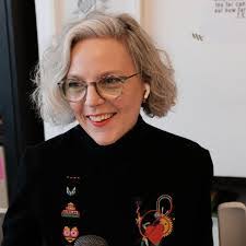 Veronica Ogden's Instagram, Twitter & Facebook