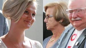 Córka lecha wałęsy w 2006 roku wzięła udział w tańcu z gwiazdami. Magda Walesa Wziela Slub Koscielny Wsrod Gosci Nie Zabraklo Jej Ojca Lecha Jego Stylizacja Jest Wymowna