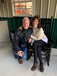 The show is the recipient of 20 air awards and was chosen best talk show by the new york festivals awards. Wtn Radio Host Phil Valentine Knows He Is Very Sick With Covid 19