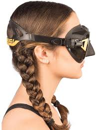 Pin De Luis Aqualatinas En Cressi Mask En 2020 Chicas