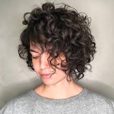 Get the new feel with a messy and clumsy. 50 Absolutely New Short Wavy Haircuts For 2021 Hair Adviser