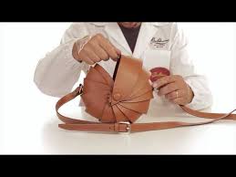Opera crossbody, like its name, is more than a bag, it is a real masterpiece. Mirta Here Is Another Surprise For This Black Friday