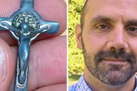 Exposición única en EEUU: Más de 100 Reliquias de Cristo, la Sagrada  Familia y santos