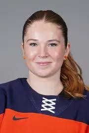 Kelly Mcleod's Instagram, Twitter & Facebook