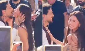 Ángela Aguilar y Christian Nodal muestran su amor en público