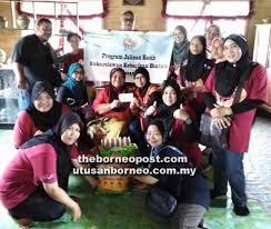 Kutipan dana program khidmat masyarakat rumah anak yatim nur hikmah kajang. 10 Warga Emas Disantuni Program Khidmat Bantu Di Rumah Utusan Borneo Online