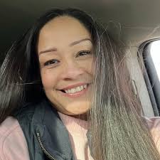 Um pouco de leveza entre esses dias escuros. Grato que a cannabis é legal  aqui em Nova York onde estão hospedados temporariamente. 💚  cannabisismedicina ❤️ 🩹❤️ 🩹❤️ 🩹❤️ 🩹