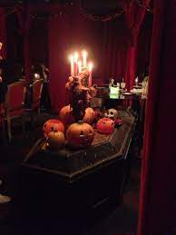 Oh yeah, and the one vampire husbando. Vampire Cafe Japan S Spookiest Restaurant Appetite For Japan