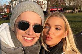 Aj pritchard has thanked fans for their support after it's been revealed that his girlfriend abbie quinnen suffered burns in an accident back in january during a video stunt gone wrong. 2y51 Lh0mvdv8m