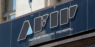 Según confirmaron fuentes oficiales, el gobierno dio marcha atrás con la reglamentación de los cambios en el monotributo que generaron una deuda retroactiva para millones de inscriptos en el. Fuerte Repudio En Las Redes Al Aumento Del 35 Del Monotributo Retroactivo A Enero