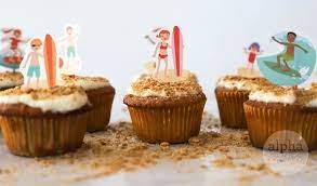 Luxe under the sea dozen. Beach Themed And Sandcastle Cupcakes And Toppers Alpha Mom