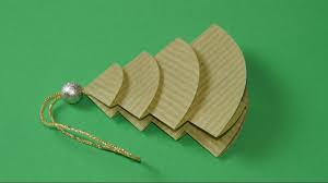 Origami tannenbaum falten origami tanne falten faltanleitung anleitung diy kostenlos kreis tannenbaum falten aus halbkreis grauer stoff kreis zeichnen unterlage dreiecke bleistift. Tannenbaum Basteln Falten Zu Weihnachten Youtube