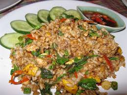 Red bell pepper, onion, garlic, fresh green chili, holy basil, on rice. Pad Ka Pow Stir Fried Rice With Basil Spicy Fried Rice With Basil Khao Pad Ka Pow Image 2