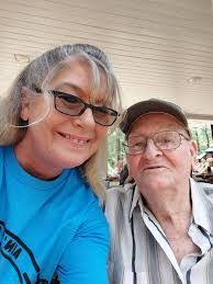 Sarah Crymes's Instagram, Twitter & Facebook