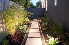 The way that it is shaped, colored and designed says a lot about your personality. 25 Ideas To Perk Up Your Side Yard