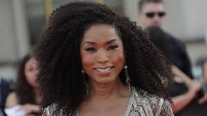 Endgame star karen gillan is providing fans with a first look at her new action flick, gunpowder milkshake. Gunpowder Milkshake Gww