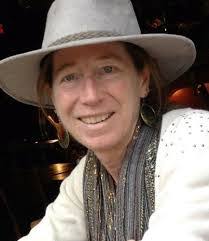 Lisa Muir's Instagram, Twitter & Facebook