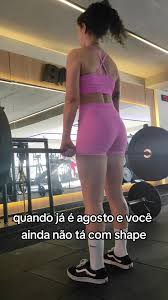 ja faz um 5x20 Full body todos os dias 🤣🤣🤣 #fitness #fitgirl #fitto...