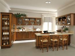 Une cuisine blanche qui cale son aménagement avec la déco du salon sur lequel elle est ouverte. Modern Retro Kitchen 94 Ideas To Try Paintonline Info