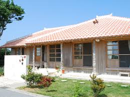 Compound of 沖 (oki, offshore, at sea) +‎ 縄 (nawa, rope). æ²ç¸ã®æ¨é ä½å® æ¨ã®å®¶ã«ä½ã¿ãã æ¨èãã¼ã æ²ç¸