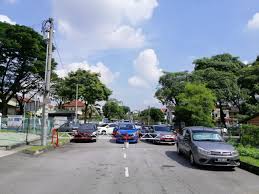 Standard size come with 5+1 bedrooms and 6 bathrooms. Taman Megah Kepong 3 Storey 6 Rooms 4 Baths Room Rental Rooms For Rent Search Engine For Malaysia Klang Valley Kuala Lumpur Johor Selangor