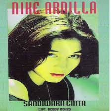 Anscoll Menyanyikan Lagu Panggung Sandiwara Dari Nike Ardilla Suaranya Sangat Merdu Dalam Starmaker Album Songs Me Me Me Song