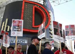 Culinary Union Settles With Stratosphere And Tropicana As Workers Picket D Las Vegas Again D Las Vegas Stratosphere Tropicana