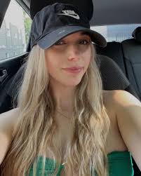 Raphaëlle Bisson (@raphaelle_bisson) • Instagram photos and videos