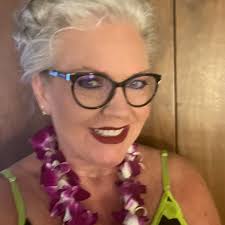 Congratulations Internal Medicine Resident, Amna Bint I Munir, She has been  appointed to the newly-formed International Medical Graduate (IMG) Support  & Advocacy Ad Hoc Committee for The Southern Medical Association (SMA). Dr.