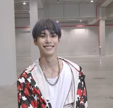 Doyoung's bright smile :) encontre este pin e muitos outros na pasta nct de junyee. Doyoung Smiling Can Make A Day Brighter On We Heart It
