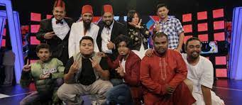 Kita mulakan tahun ini dengan pentas kerusi panas. 5 Finalis Ke Gegar Lawak Final Media Hiburan