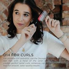 Amazon.com: Denman Curly Hair Brush D14 (Black) 5 Row Styling Brush for  Detangling, Separating, Shaping and Defining Curls, Fringes & Bangs