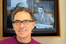 Lincoln Square Jeweler Offers Free Beer, Pizza to Procrastinating Shoppers 