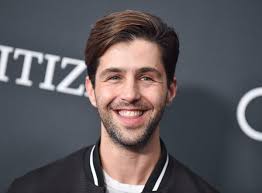 The touching reason Josh Peck waited more than three months to reveal  wife's pregnancy bit.ly/3QbhadI