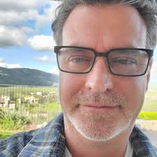 ACKROYD & VAN HOOSE OPTOMETRY